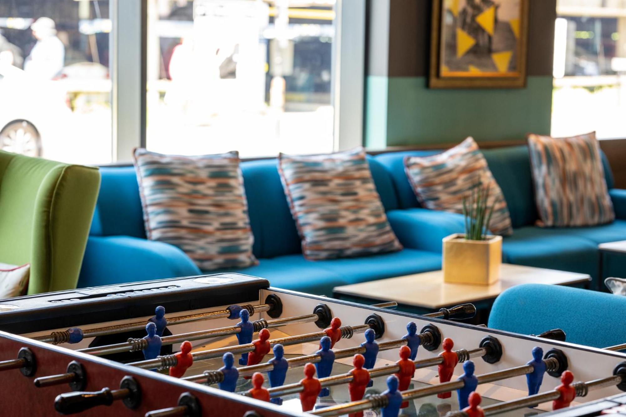 Leonardo Hotel Brighton Екстер'єр фото